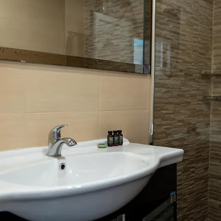 2 Bdr Cozy Downtown I Mall, Park, Subway Apartament