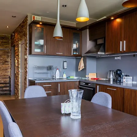 2 Bdr Cozy Downtown I Mall, Park, Subway * Sofia